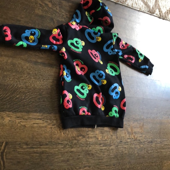 Black sweater with ducks - Picture 2 of 2